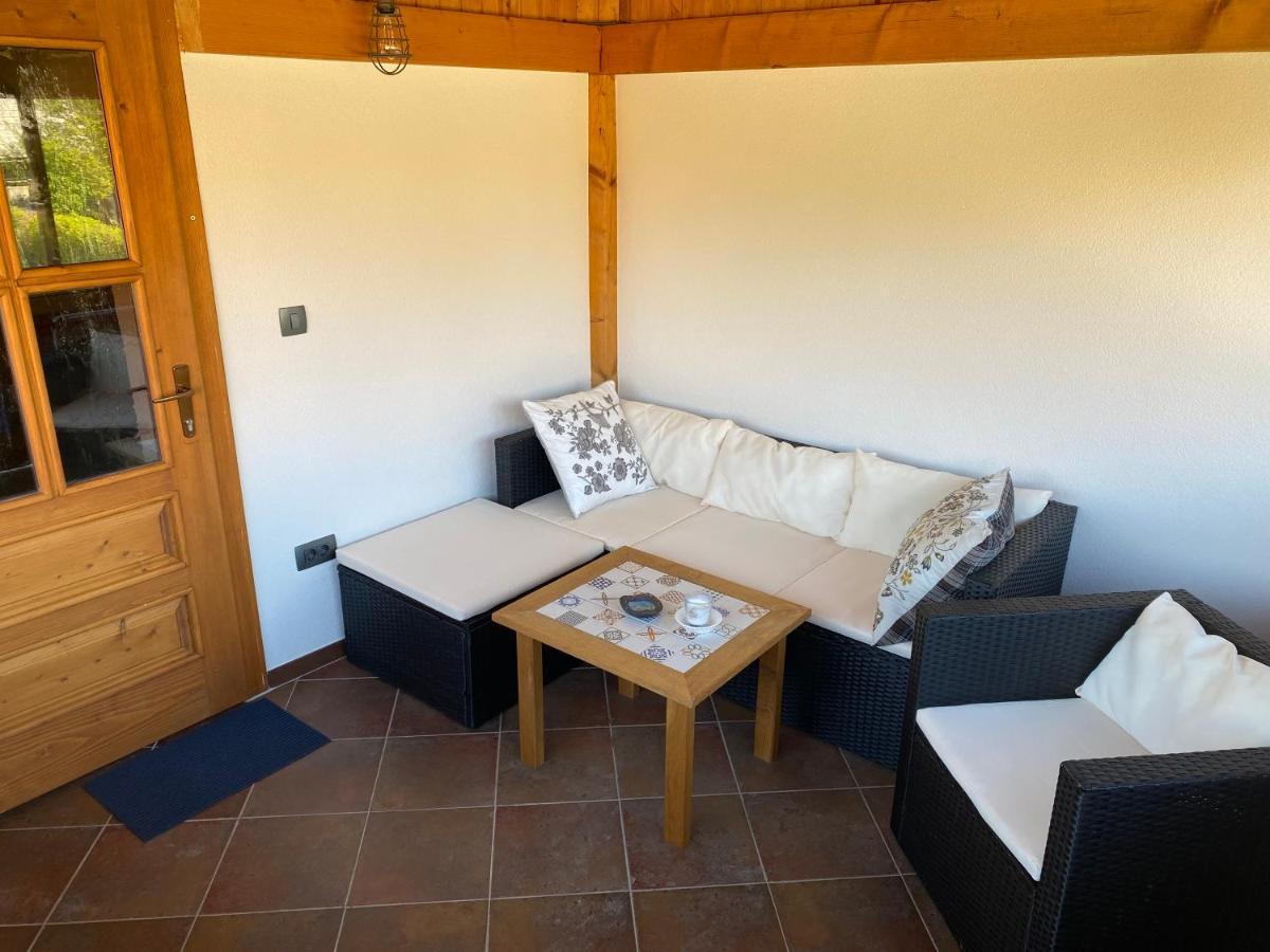 Apartma Obrh Smarjeske Toplice Luaran gambar