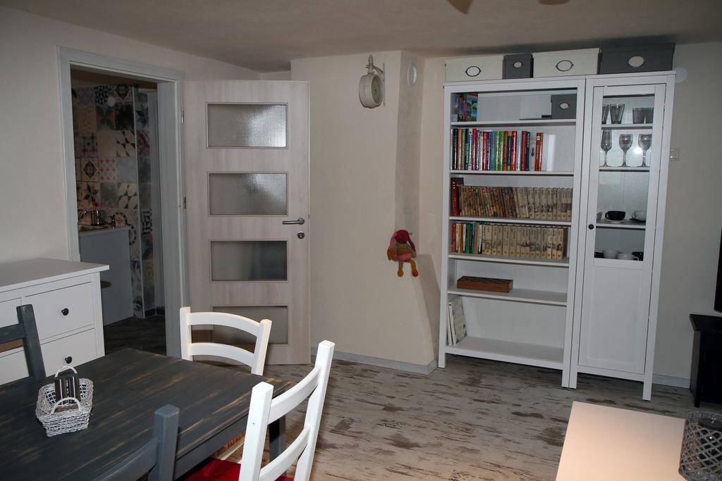 Apartma Obrh Smarjeske Toplice Luaran gambar