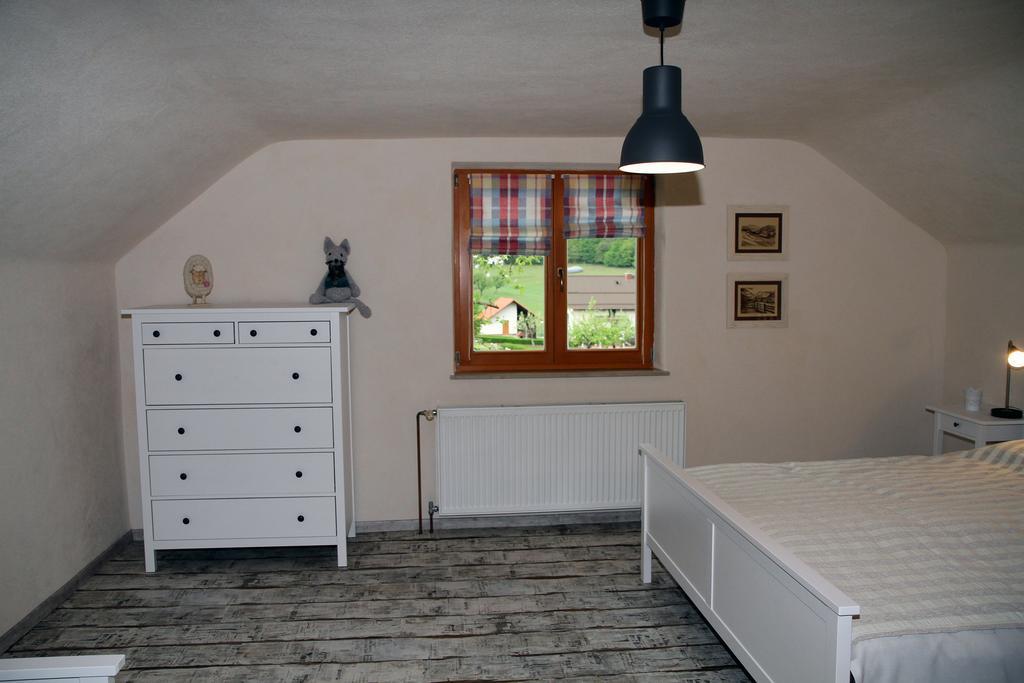 Apartma Obrh Smarjeske Toplice Luaran gambar